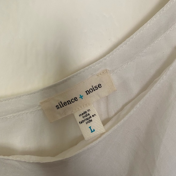 Urban Outfitters ruffle tank top- Size L - Picture 3 of 3